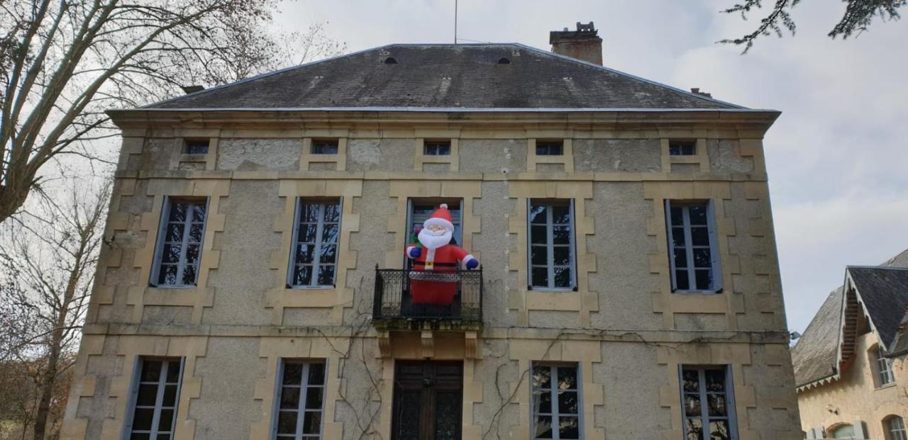Вилла Manoir Le Bourg, Touffailles Экстерьер фото