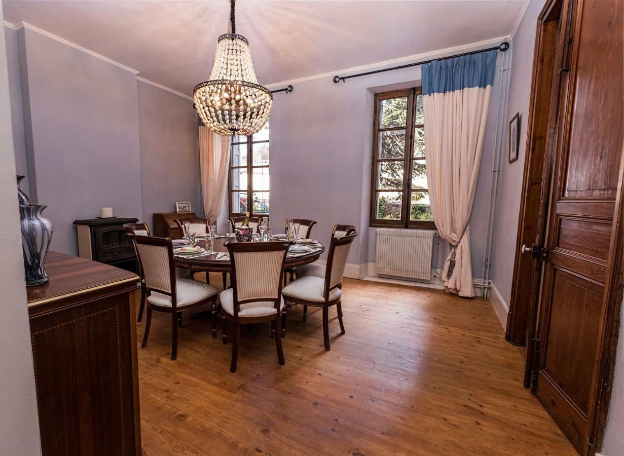 Вилла Manoir Le Bourg, Touffailles Экстерьер фото
