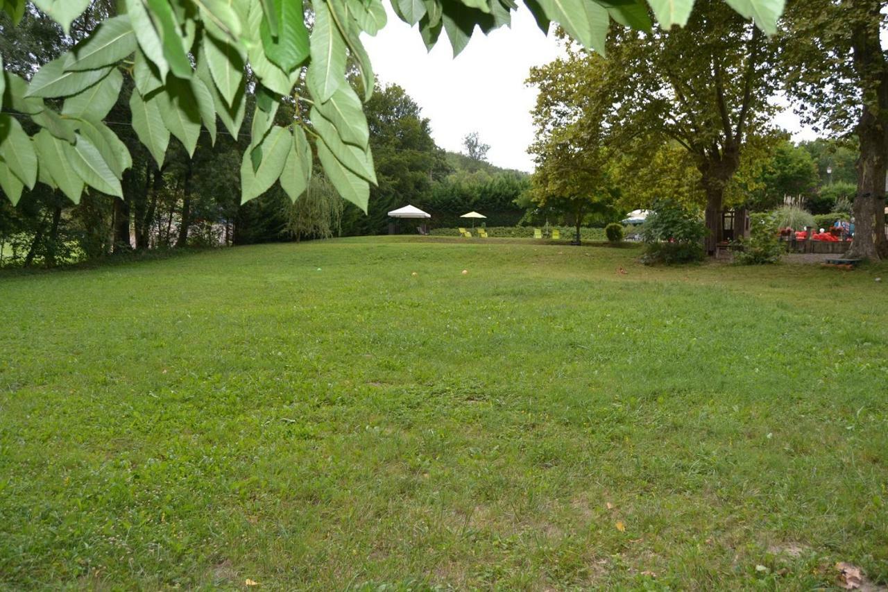 Вилла Manoir Le Bourg, Touffailles Экстерьер фото